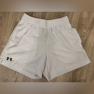 Under Armour Men’s Athletic Shorts White Mesh Lined Drawstring Size Medium